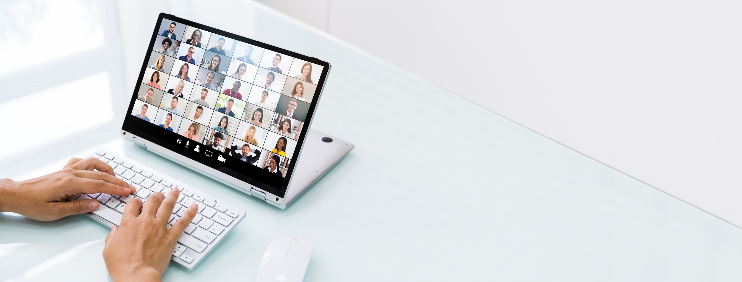 Interpretazione simultanea per webinar dell’Ambasciata del Canada